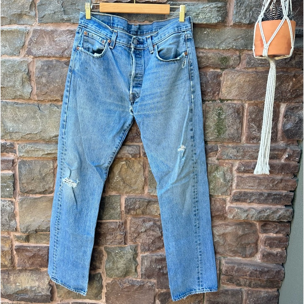 ✨ICONIC ORIGINAL LEVI’S 501 BUTTON FLY JEANS 32x32 (26-28)